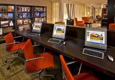 фото отеля Courtyard by Marriott Florence