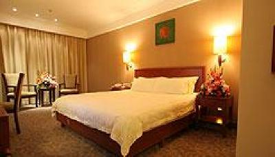фото отеля Green Tree Inn (Zhenjiang Zhongshan West Road)