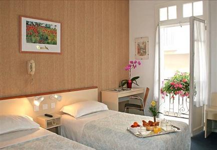 фото отеля Hotel Aneto Lourdes