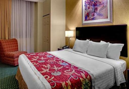 фото отеля SpringHill Suites Memphis Downtown