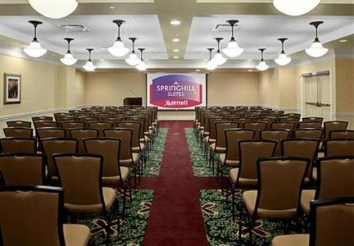 фото отеля SpringHill Suites Memphis Downtown