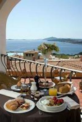 фото отеля Colonna Beach Hotel & Resort Arzachena