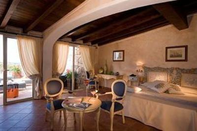 фото отеля Colonna Beach Hotel & Resort Arzachena