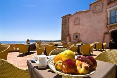 фото отеля Colonna Beach Hotel & Resort Arzachena