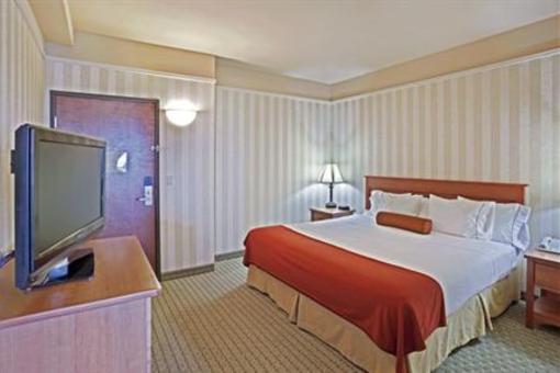 фото отеля Holiday Inn Express and Suites Astoria