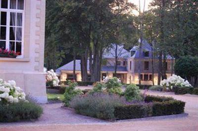 фото отеля Domaine du Chateau du Bois d'Arlon