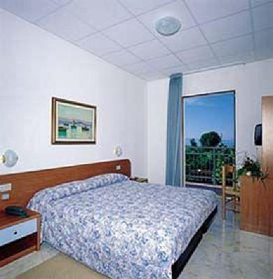 фото отеля Hotel La Darsena Passignano sul Trasimeno