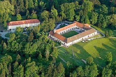 фото отеля Hotel Golf Castle Mokrice