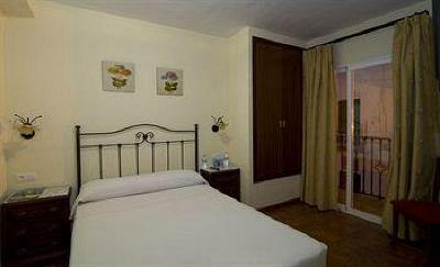 фото отеля Hostal Jayma