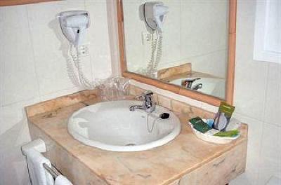 фото отеля Hostal Jayma