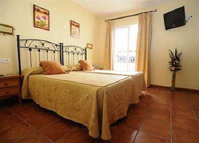 фото отеля Hostal Jayma
