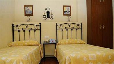 фото отеля Hostal Jayma