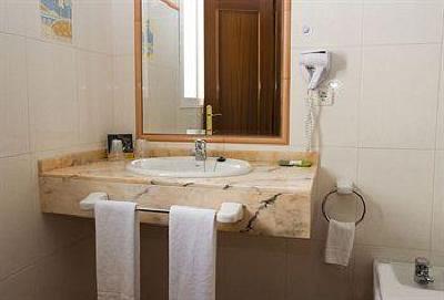 фото отеля Hostal Jayma