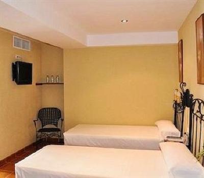 фото отеля Hostal Jayma