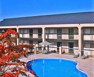 фото отеля Baymont Inn & Suites Murfreesboro