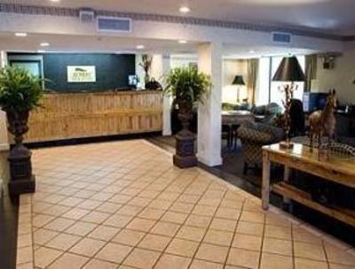 фото отеля Baymont Inn & Suites Murfreesboro