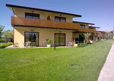 фото отеля Residence Onda Blu Hotel Manerba del Garda