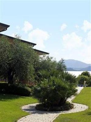 фото отеля Residence Onda Blu Hotel Manerba del Garda