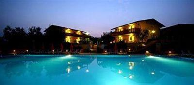 фото отеля Residence Onda Blu Hotel Manerba del Garda