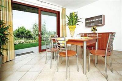 фото отеля Residence Onda Blu Hotel Manerba del Garda