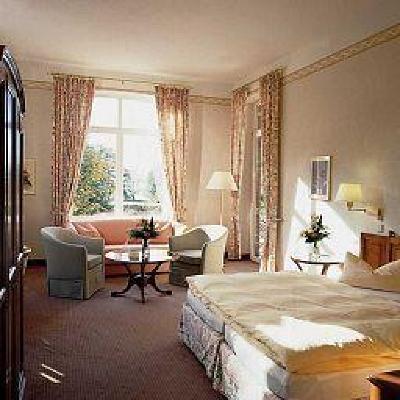 фото отеля Seeschlösschen Dreibergen Hotel Bad Zwischenahn
