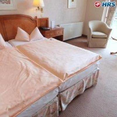 фото отеля Seeschlösschen Dreibergen Hotel Bad Zwischenahn