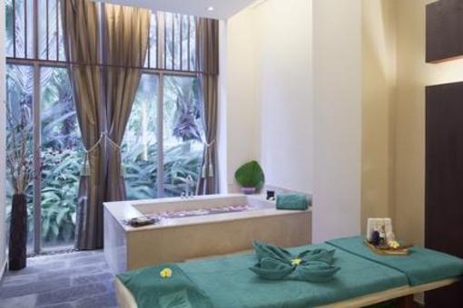 фото отеля Holiday Inn Resort Sanya Bay