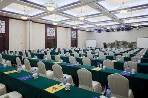 фото отеля Holiday Inn Resort Sanya Bay