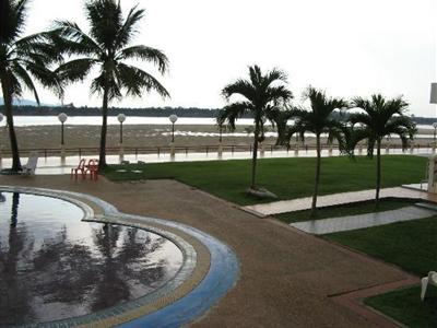 фото отеля Nakhonphanom River View