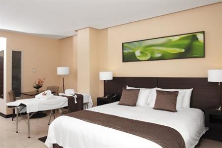 фото отеля Studio Hotel