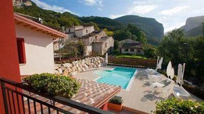 фото отеля Airone B&B Frasassi