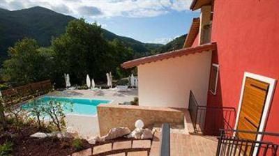 фото отеля Airone B&B Frasassi