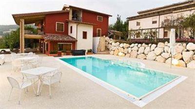 фото отеля Airone B&B Frasassi
