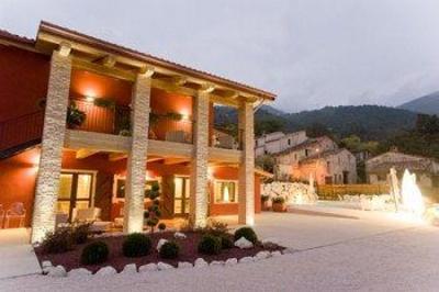фото отеля Airone B&B Frasassi