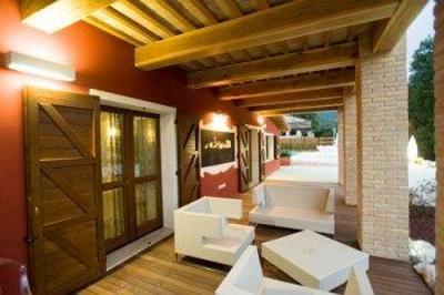фото отеля Airone B&B Frasassi