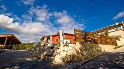 фото отеля Airone B&B Frasassi
