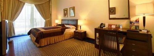 фото отеля Tulip Inn FZ LLC