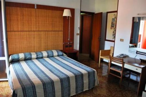 фото отеля Hotel Etna Caorle