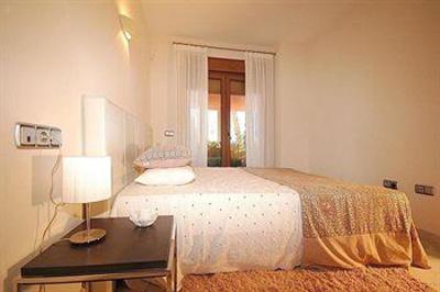 фото отеля Apartamentos Reserva del Higuerón Deluxe & Spa