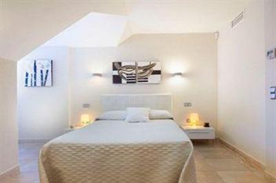 фото отеля Apartamentos Reserva del Higuerón Deluxe & Spa