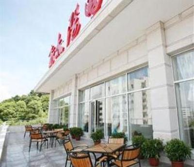 фото отеля New Sun International Hotel
