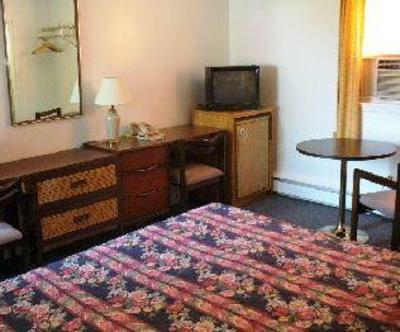 фото отеля Walkerton Inn Motel