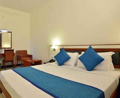 фото отеля Hotel Marina Residency