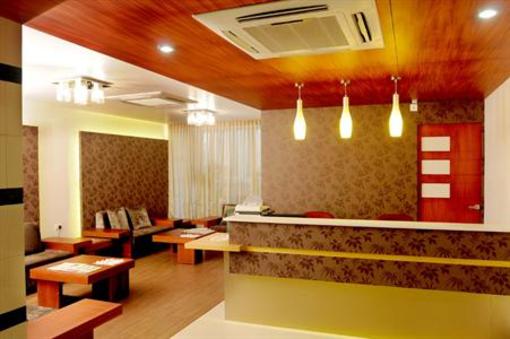 фото отеля Hotel Marina Residency