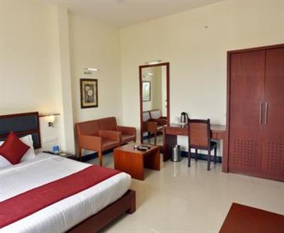 фото отеля Hotel Marina Residency