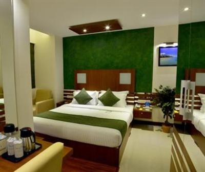 фото отеля Hotel Marina Residency