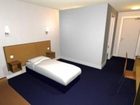 фото отеля Travelodge Macclesfield Adlington