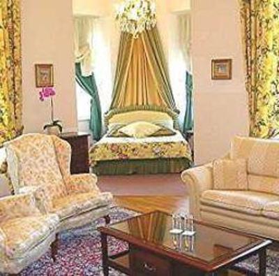 фото отеля Hotel Chateau De Bonaban La Gouesniere