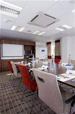 фото отеля Holiday Inn Express Manchester - Salford Quays