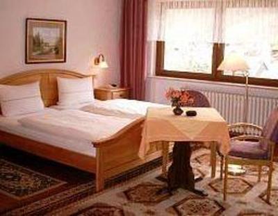 фото отеля Hotel Landhaus Zum Langenstein